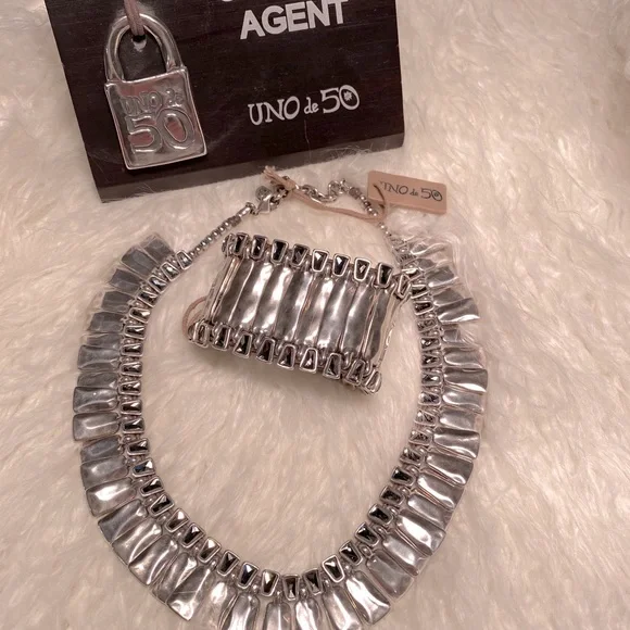 Uno de 50 Studio 54 Necklace - Picture 5 of 6